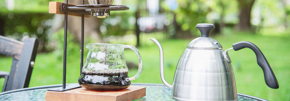 Woman Claims Chopt Served Her Salad With Body Part Inside