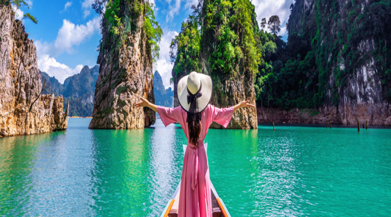 How To Save On Holiday Travel With Black Friday, Cyber Monday Deals