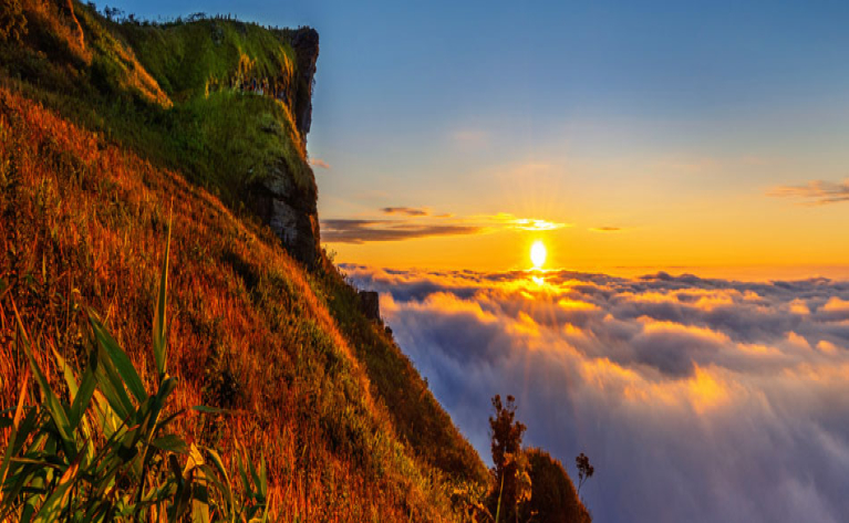 Sanitation Workers In New Hampshire Dig Through 20 Tons Of Trash To Find Lost Wedding Ring